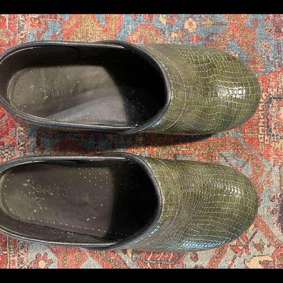 Sanita, Size 40, Moss Green, Alligator print, Shinny, Clogs, Great condition. - Picture 3 of 5